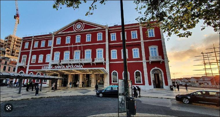 Terrasse Ensoleillee Lejlighed Lisboa Eksteriør billede